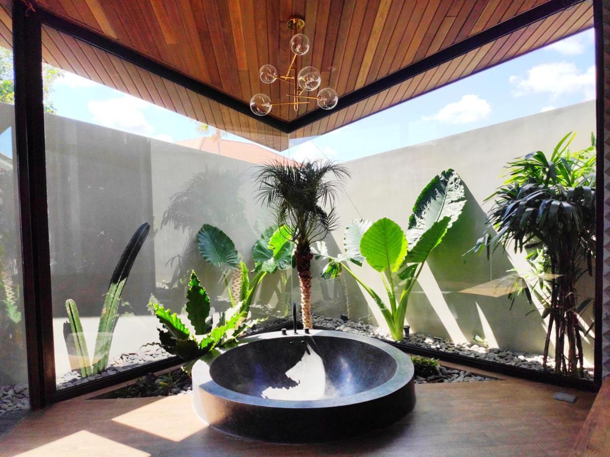 Villa Feh Bali By House Of Winds - Neo Tropical Eden Near Canggu Kerobokan  Ngoại thất bức ảnh